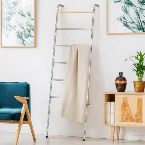 Chrome-Plated Steel Towel Ladder with Wood Accent